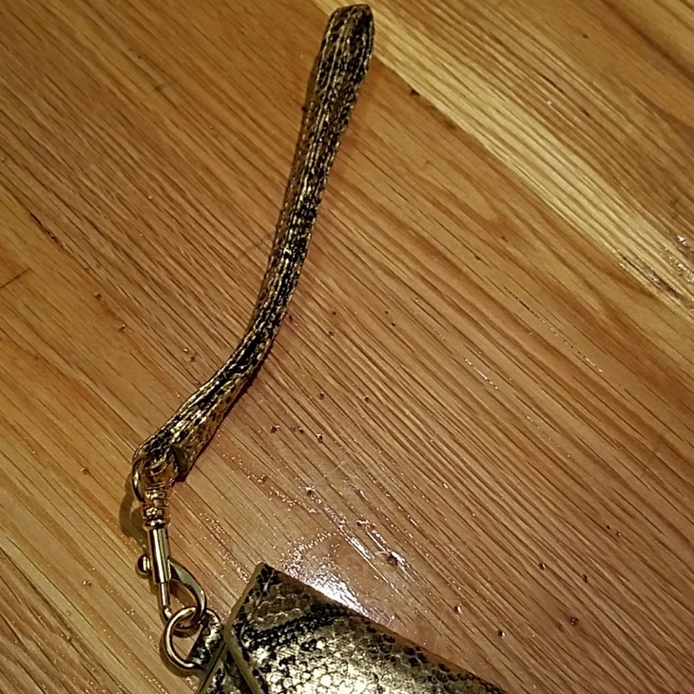 Marc Jacobs gold animal print wristlet - Picture 8 of 8